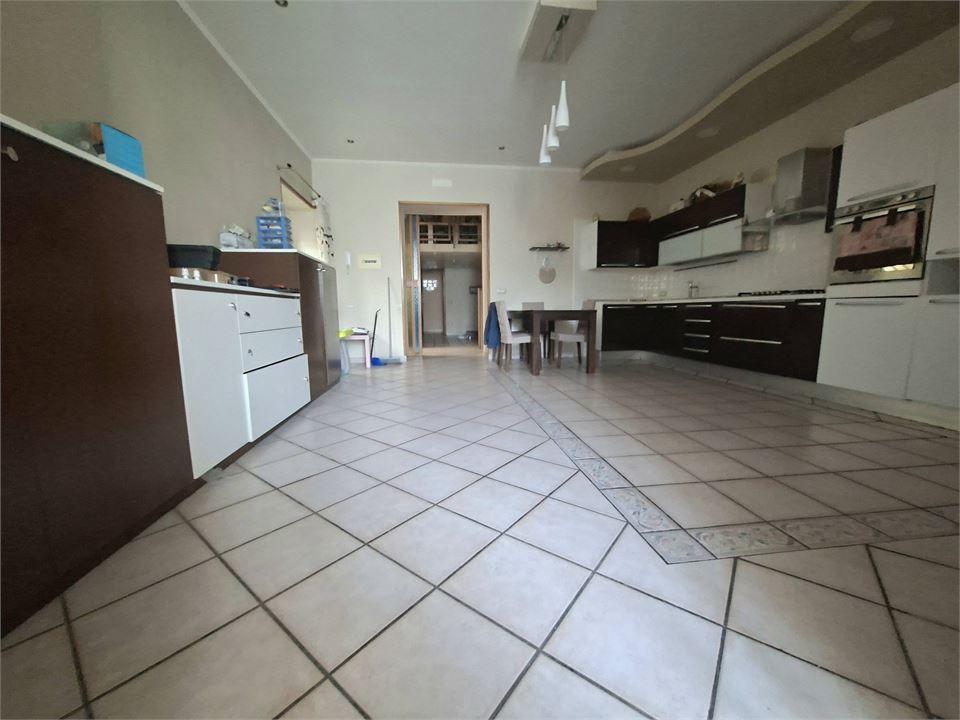 appartamento in vendita a Torre Annunziata in zona Cipriani