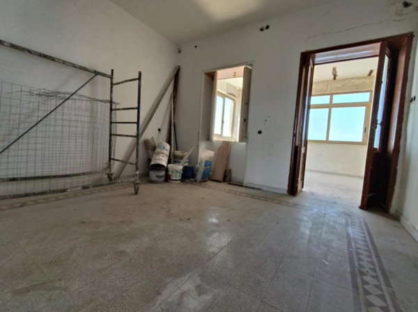 appartamento in vendita a Torre del Greco in zona Litoranea