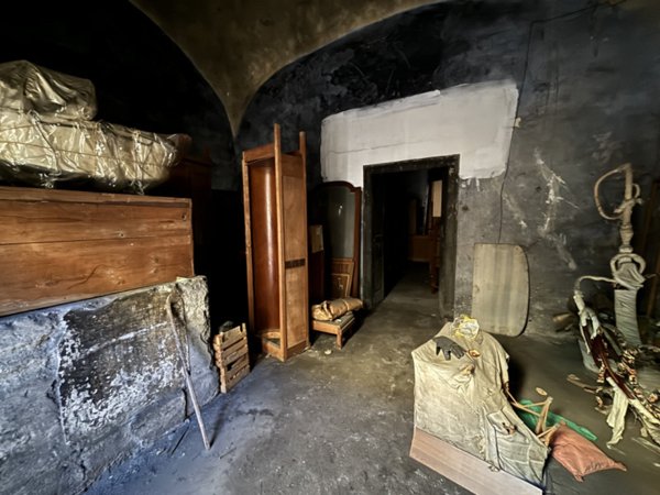 negozio in vendita a Torre del Greco in zona Centro Città