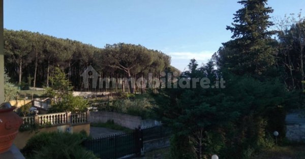 casa indipendente in vendita a Torre del Greco