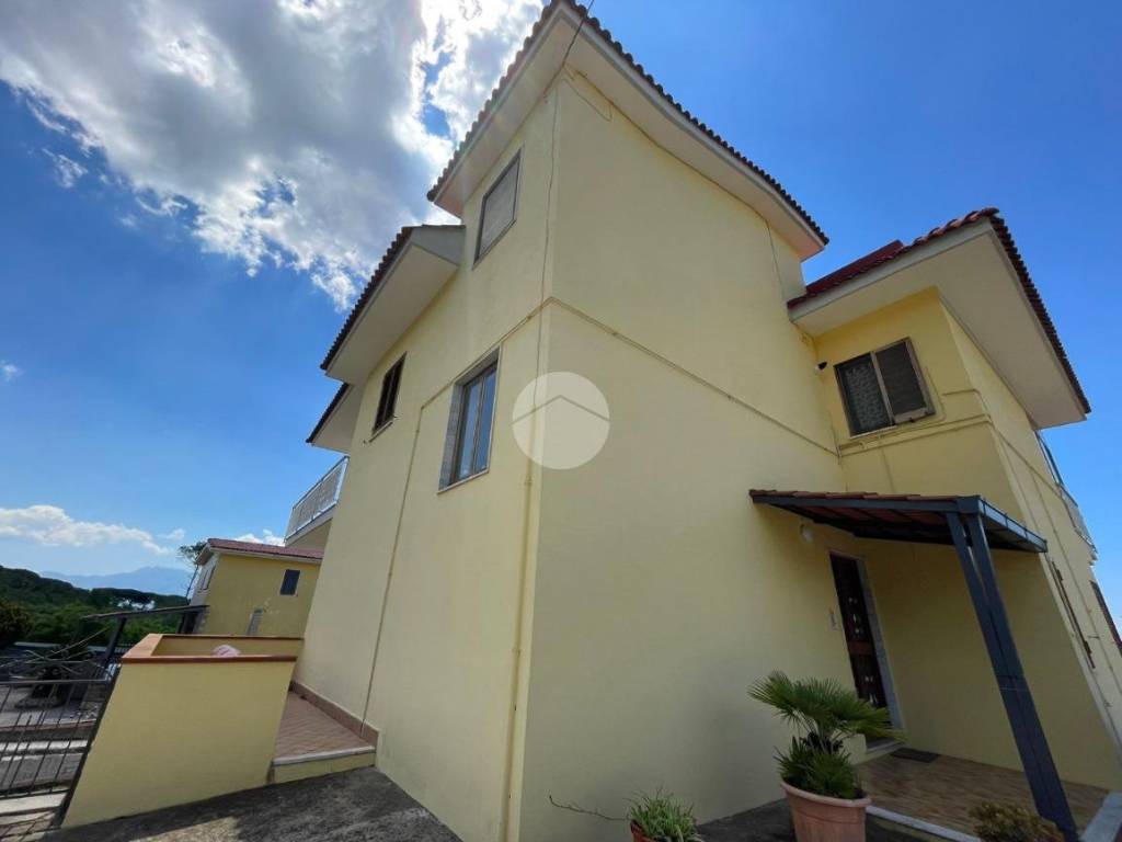 casa indipendente in vendita a Torre del Greco