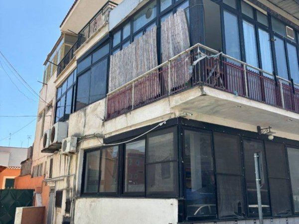 intera palazzina in vendita a Torre del Greco