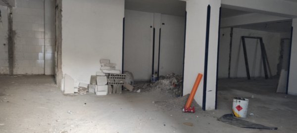 locale di sgombero in vendita a Torre del Greco
