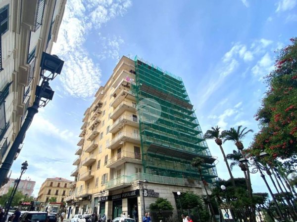 appartamento in vendita a Torre del Greco in zona Centro Città