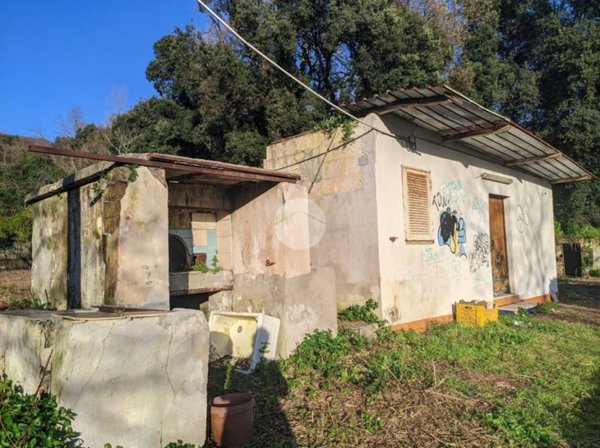 casa indipendente a Torre del Greco in zona Scappi / Lava Nuova / Montedoro