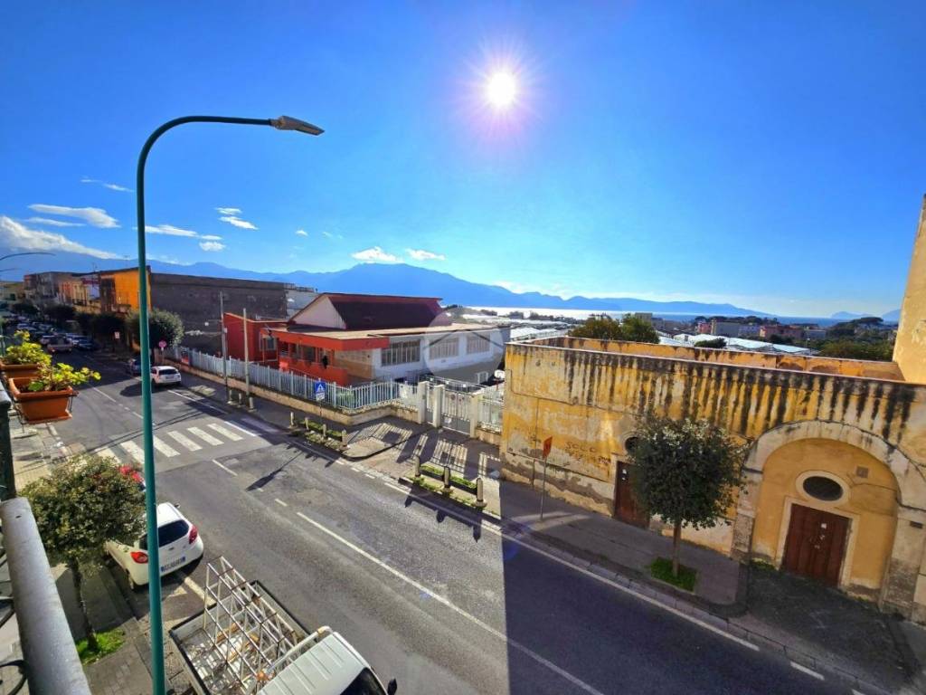 appartamento in vendita a Torre del Greco in zona Leopardi