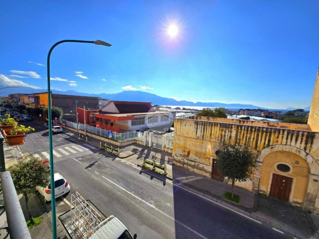 appartamento in vendita a Torre del Greco in zona Leopardi