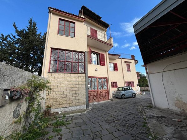 appartamento in vendita a Torre del Greco in zona Leopardi
