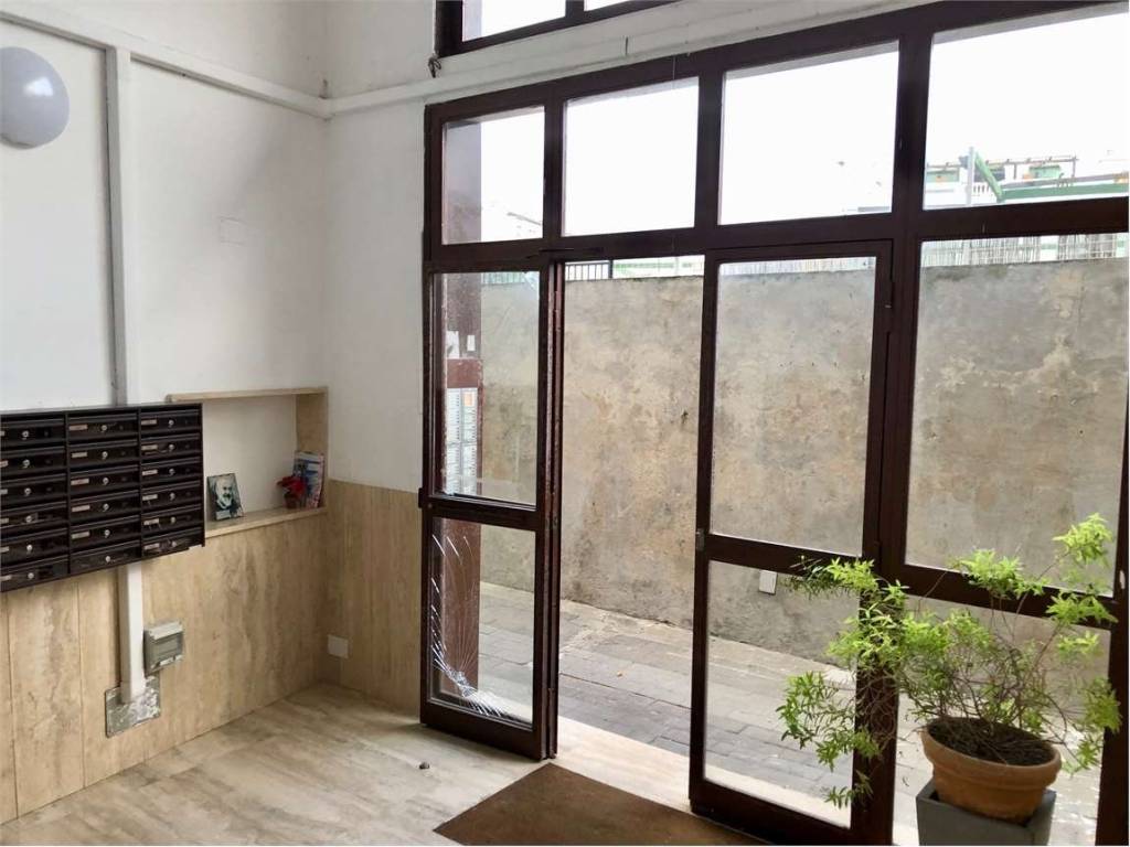 appartamento in vendita a Torre del Greco in zona Litoranea