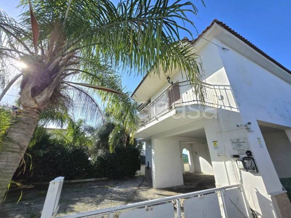 casa indipendente in vendita a Torre del Greco in zona Litoranea