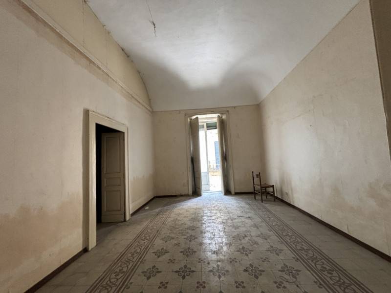 intera palazzina in vendita a Torre del Greco in zona Centro Città