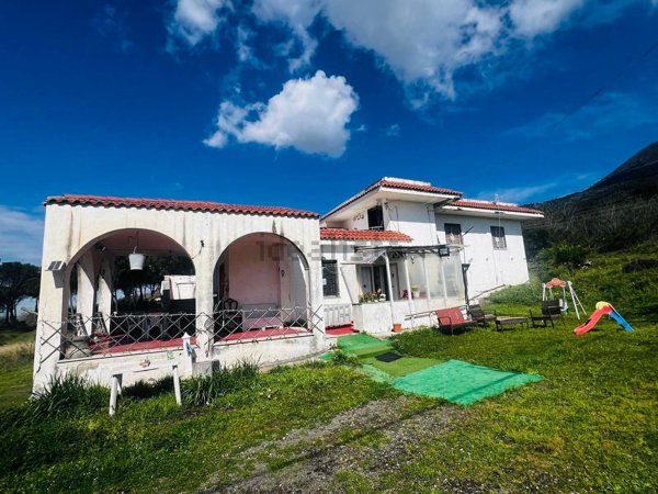 casa indipendente in vendita a Torre del Greco