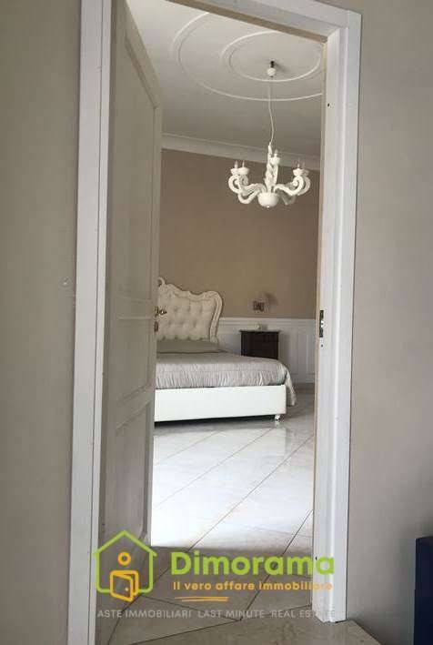 appartamento in vendita a Torre del Greco in zona Centro Città