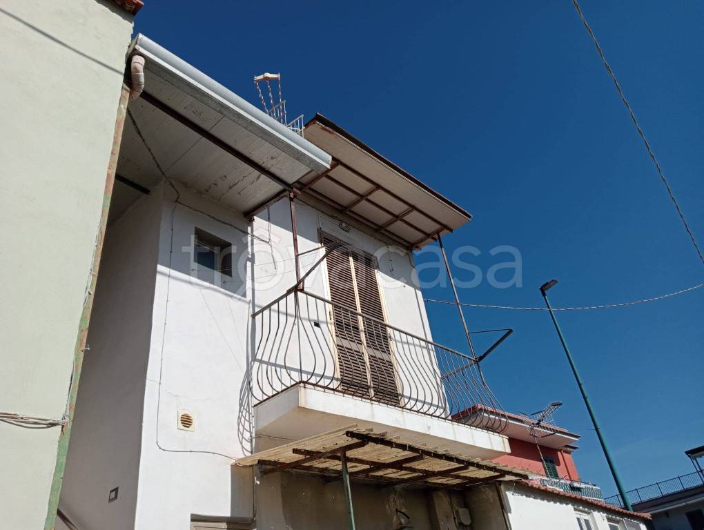 appartamento in vendita a Torre del Greco in zona Litoranea