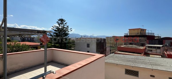 appartamento in vendita a Torre del Greco in zona Fiorillo