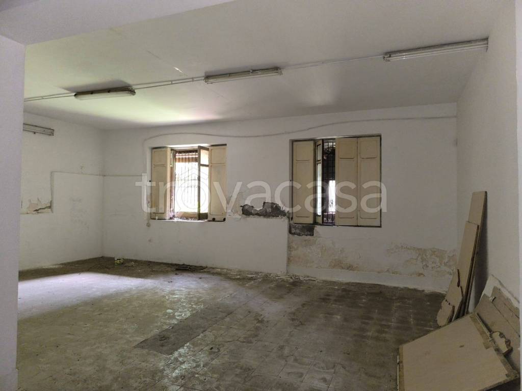 negozio in vendita a Torre del Greco