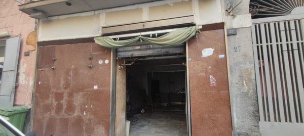 negozio in vendita a Torre del Greco in zona Centro Città