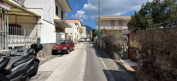 appartamento in vendita a Torre del Greco in zona Fiorillo