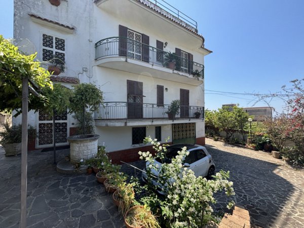 casa indipendente in vendita a Torre del Greco