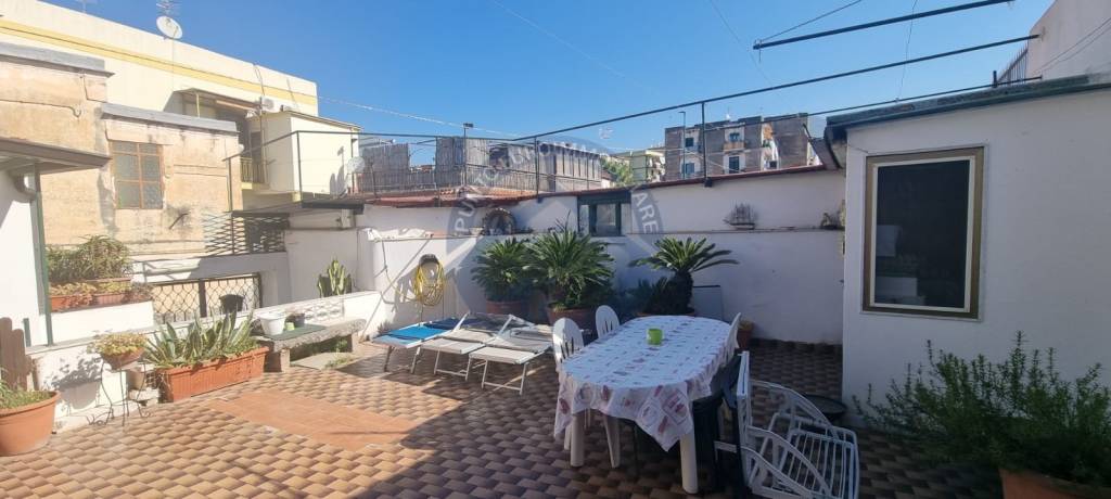 appartamento in vendita a Torre del Greco in zona Centro Città