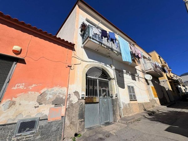 appartamento in vendita a Torre del Greco in zona Centro Città