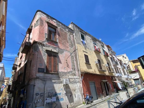 appartamento in vendita a Torre del Greco in zona Centro Città