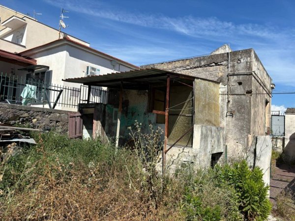 casa indipendente in vendita a Torre del Greco