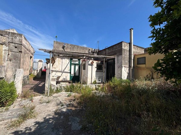casa indipendente in vendita a Torre del Greco