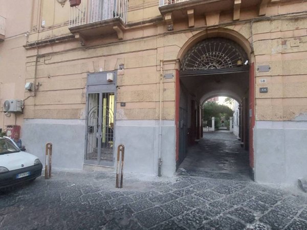 negozio in vendita a Torre del Greco in zona Centro Città