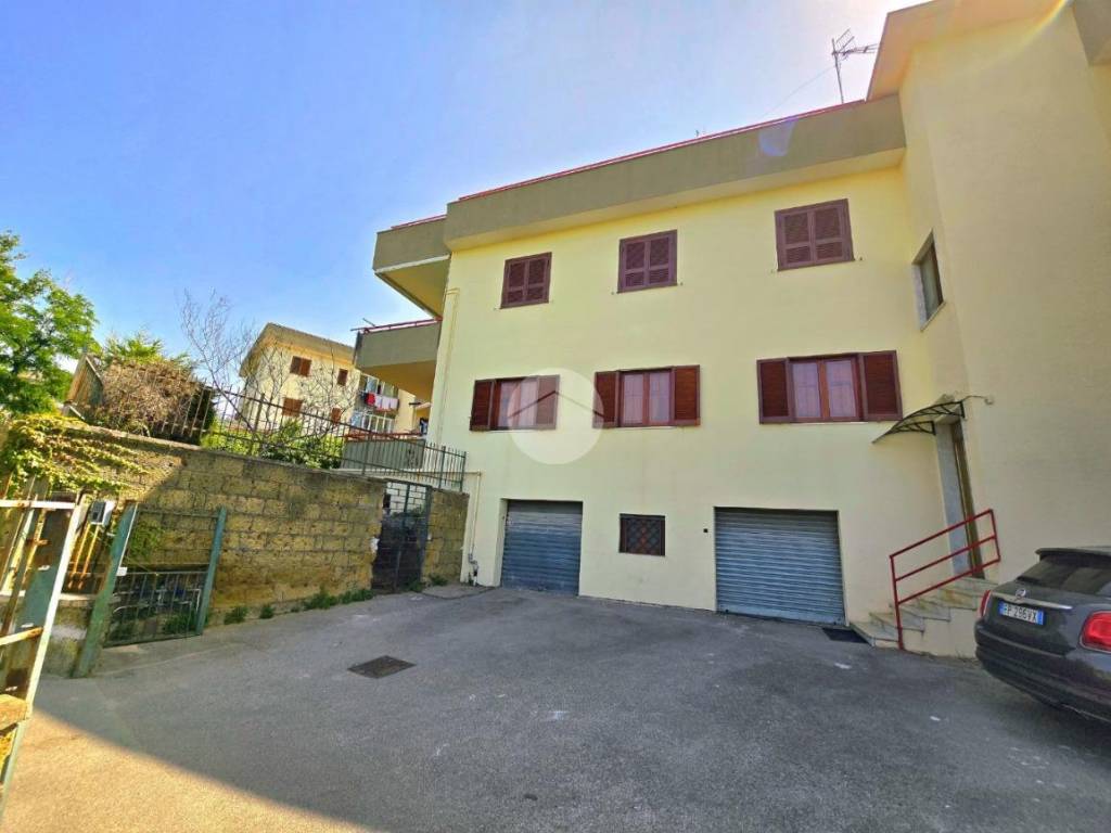appartamento in vendita a Torre del Greco in zona Leopardi