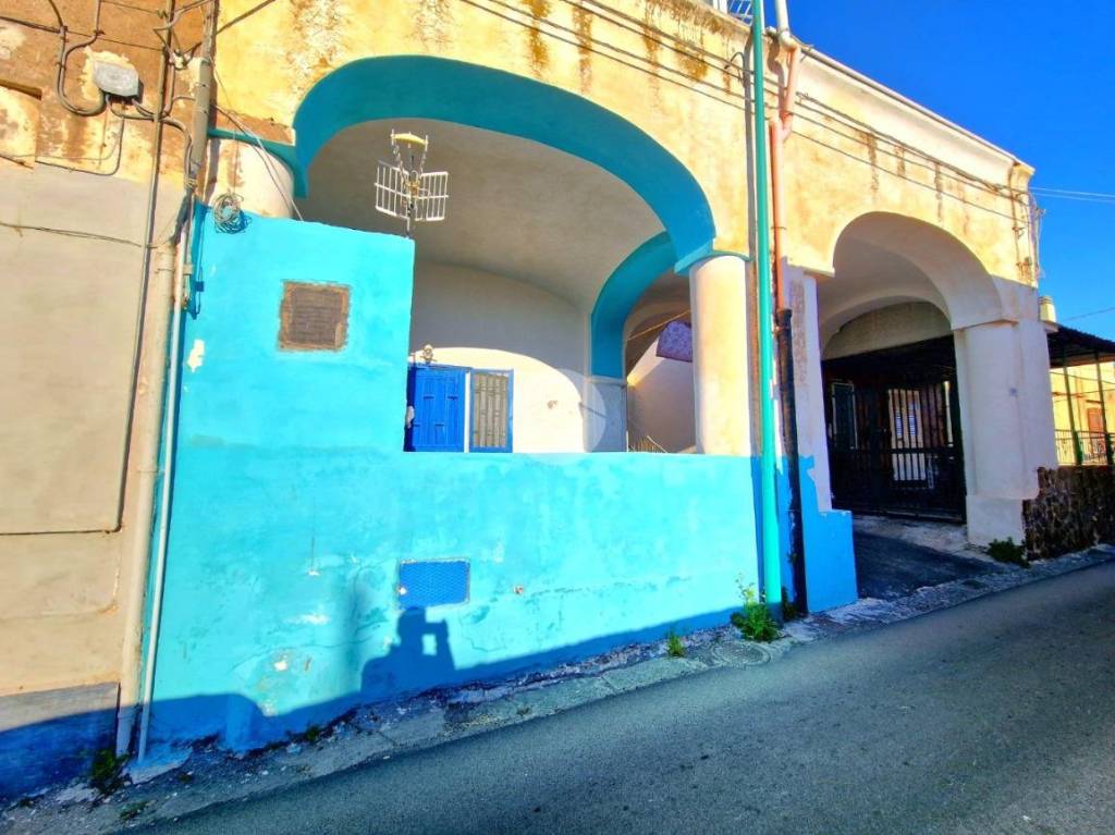 casa indipendente in vendita a Torre del Greco