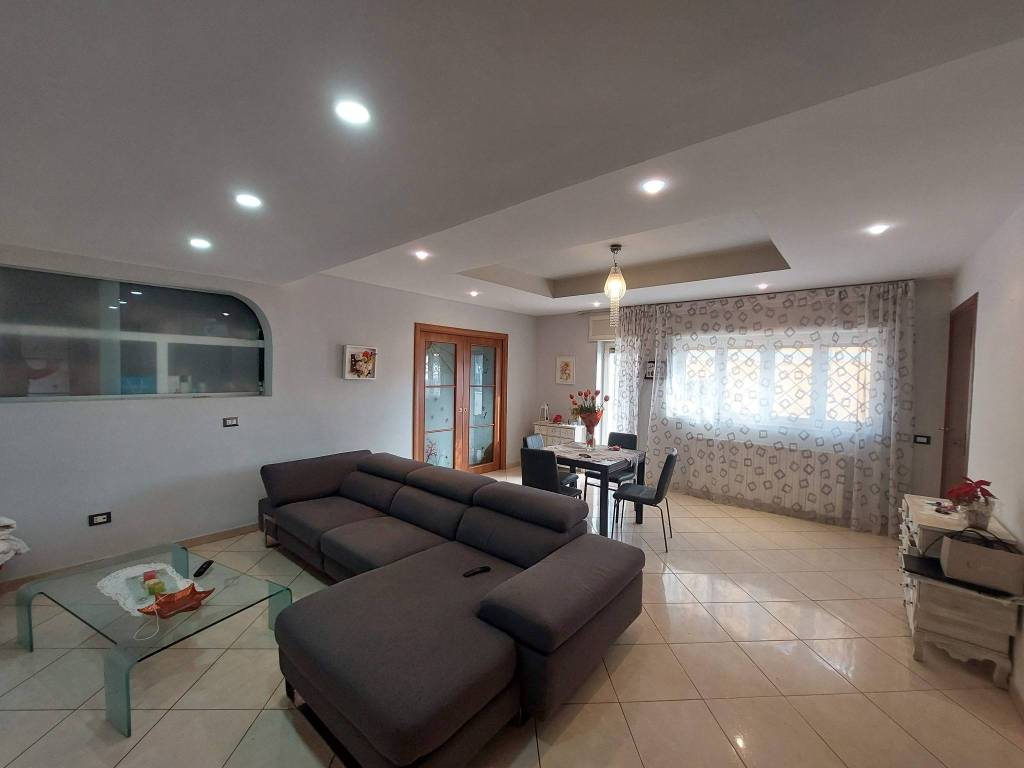 appartamento in vendita a Torre del Greco in zona Centro Città