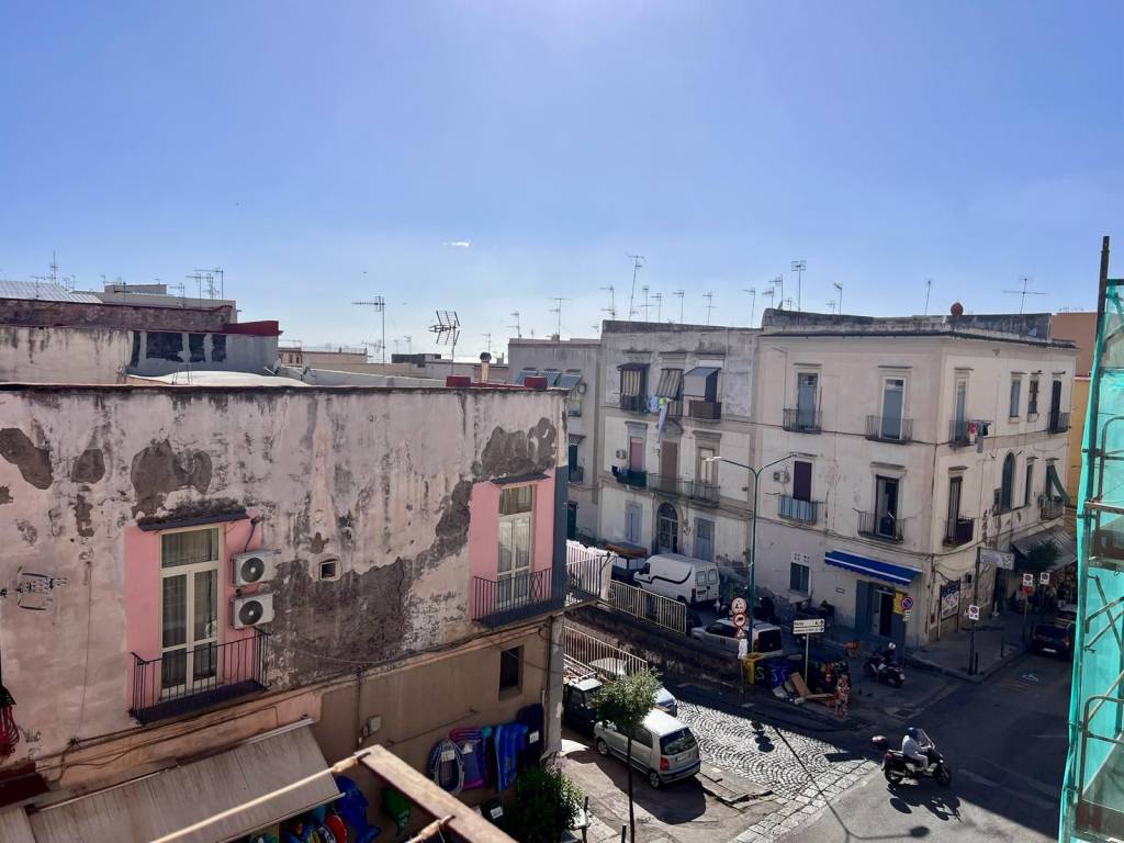 appartamento in vendita a Torre del Greco in zona Centro Città