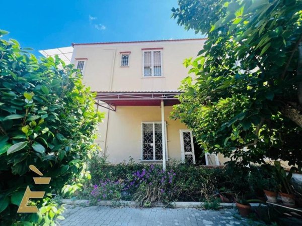 casa indipendente in vendita a Torre del Greco
