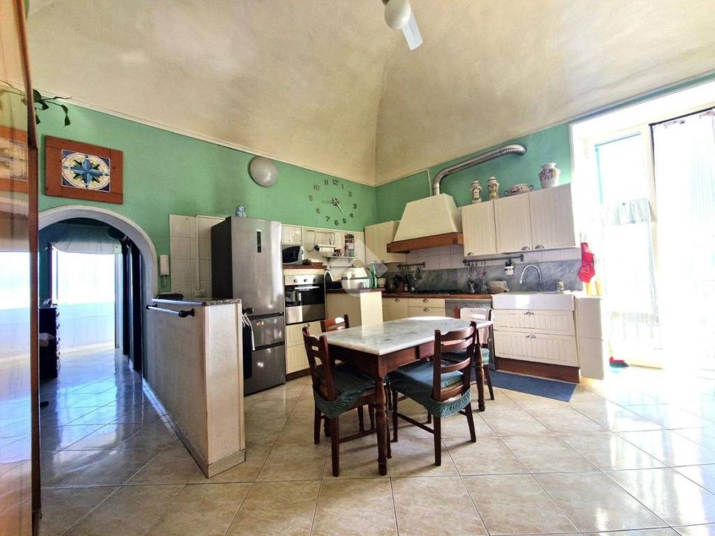 appartamento a Torre del Greco in zona Scappi / Lava Nuova / Montedoro