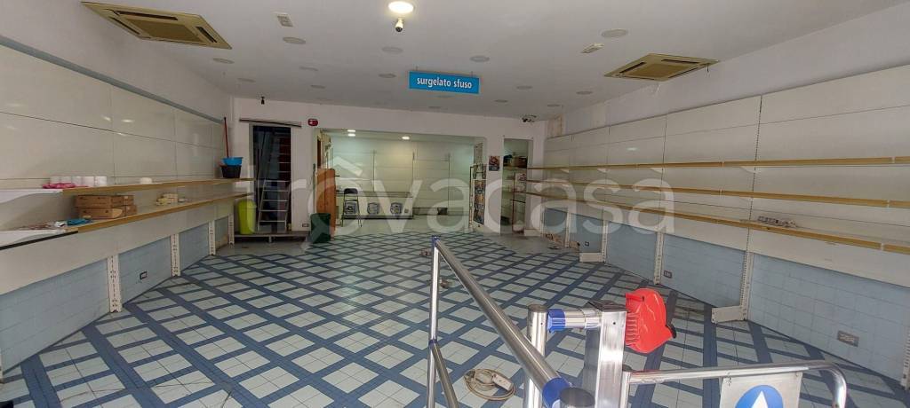 negozio in vendita a Torre del Greco