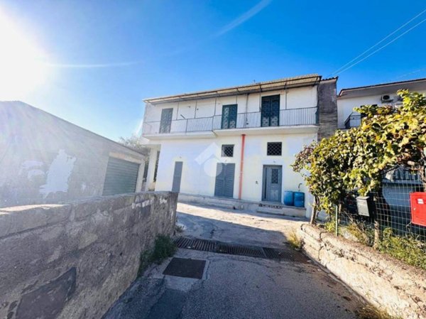 appartamento a Torre del Greco in zona Scappi / Lava Nuova / Montedoro