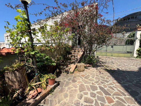 casa indipendente in vendita a Torre del Greco