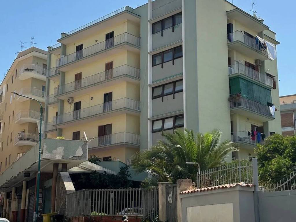 appartamento in vendita a Torre del Greco in zona Centro Città