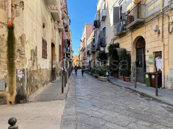 trivano in vendita a Torre del Greco in zona Centro Città