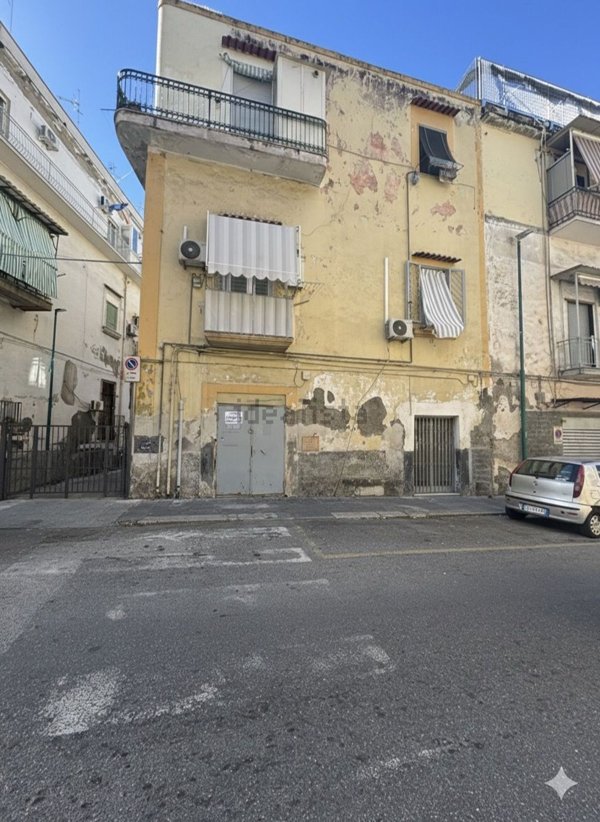negozio in vendita a Torre del Greco