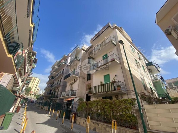 appartamento in vendita a Torre del Greco in zona Centro Città