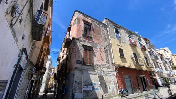 appartamento in vendita a Torre del Greco in zona Centro Città
