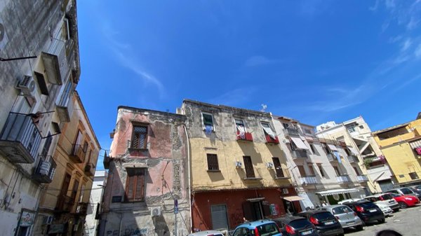 appartamento in vendita a Torre del Greco in zona Centro Città
