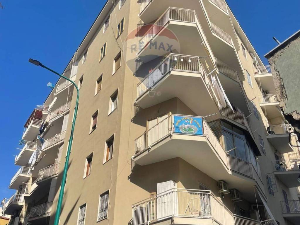 intera palazzina in vendita a Torre del Greco