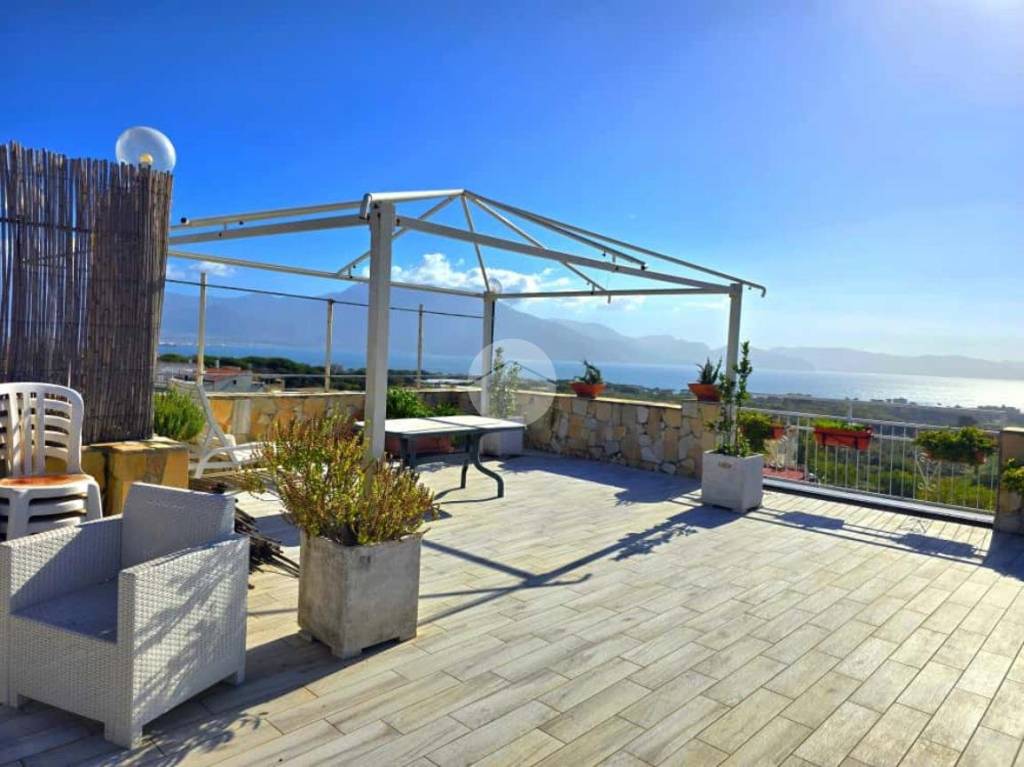 appartamento in vendita a Torre del Greco in zona Leopardi