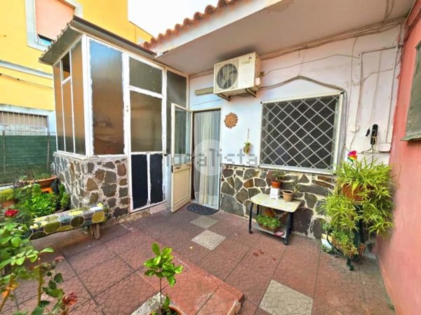 casa indipendente in vendita a Torre del Greco in zona Fiorillo