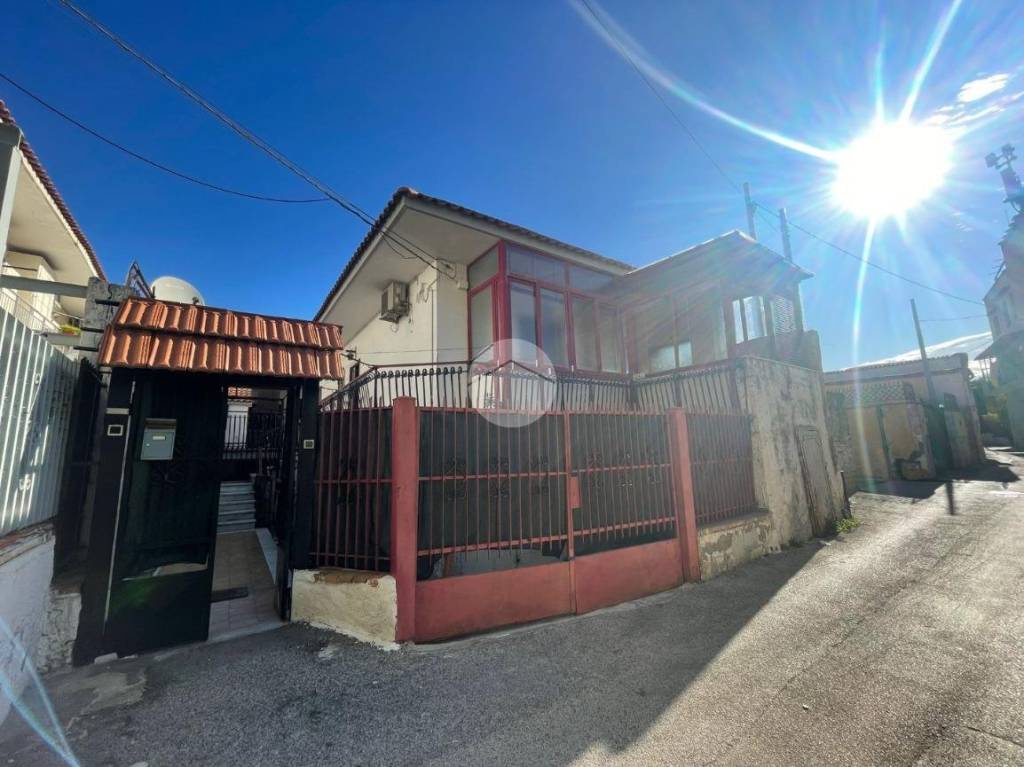 casa indipendente in vendita a Torre del Greco