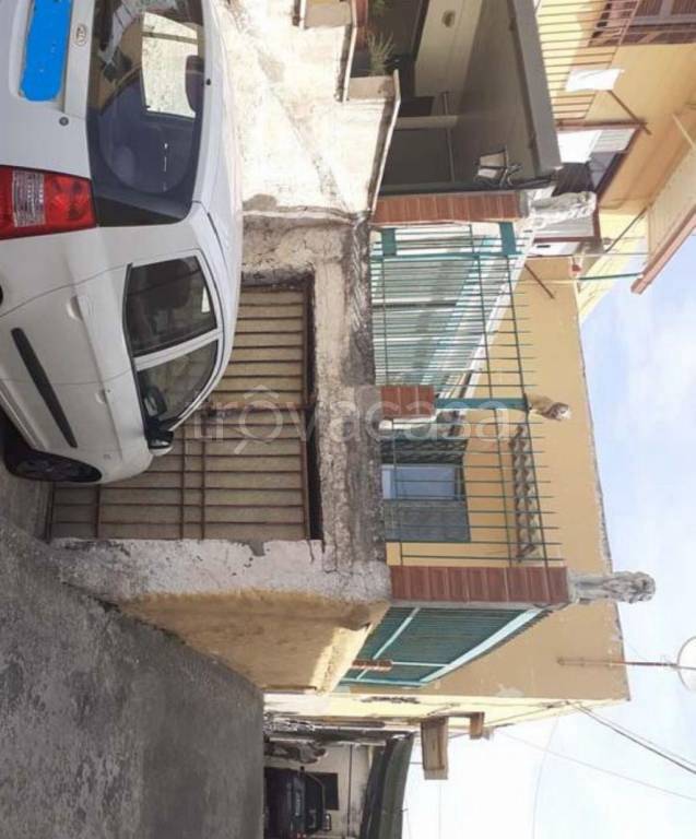 appartamento in vendita a Torre del Greco in zona Santa Maria la Bruna