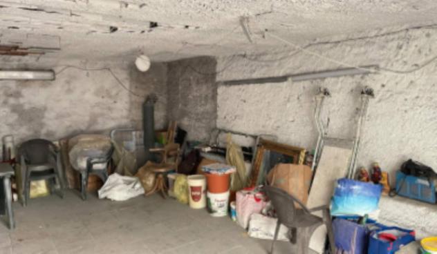 locale commerciale in vendita a Torre del Greco